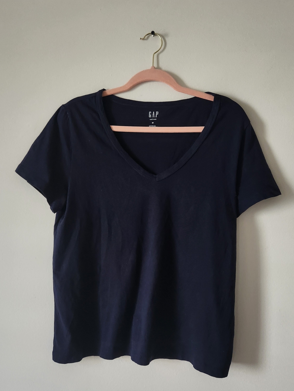GAP Women's Navy V-Neck Short Sleeve Tee